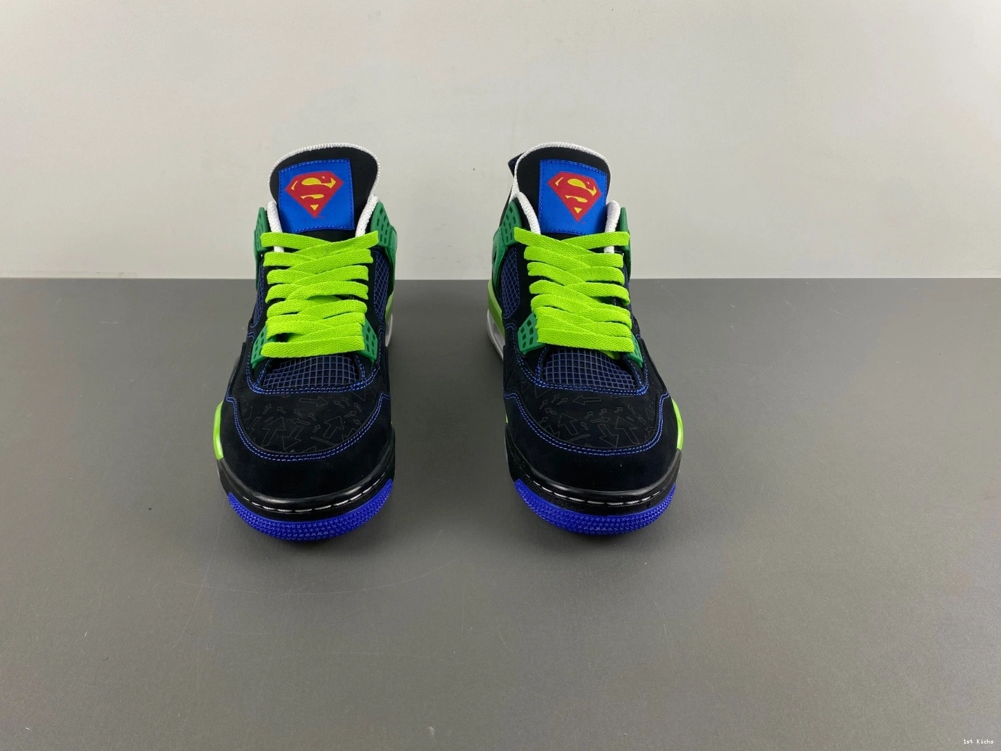 Doernbecher - 4 Jordan 308497-015 Retro 1123